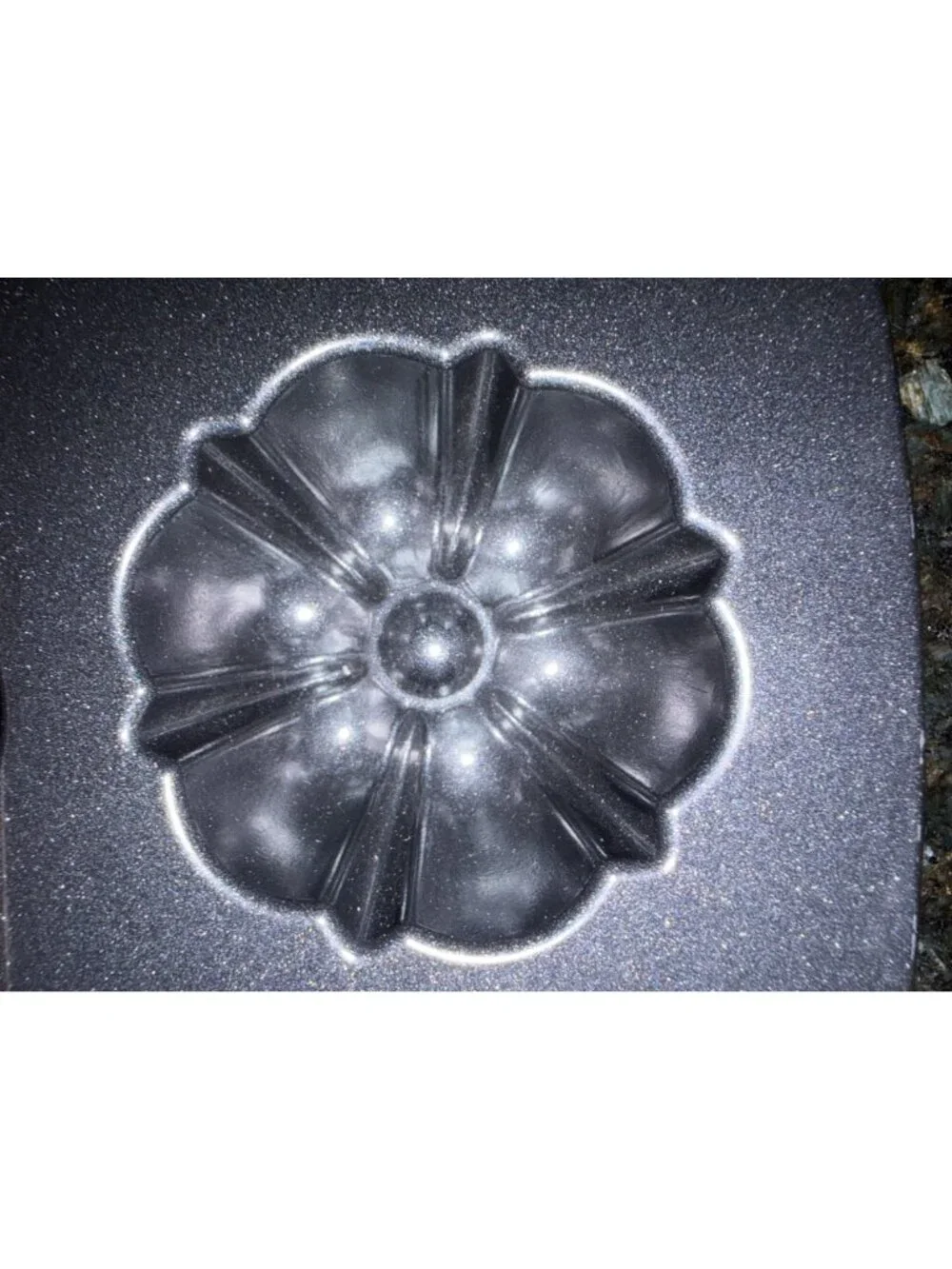 Nordic Ware Bundt Fluted, Cast Aluminum, Nonstick Coating Brownie and Cupcake Pl